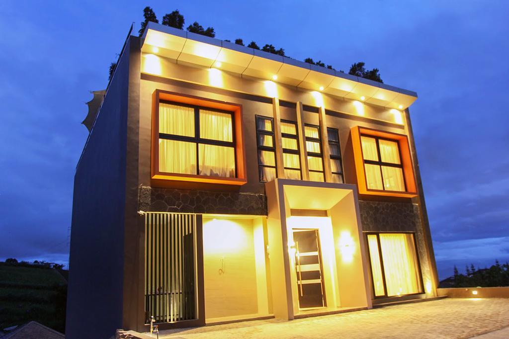 Daily Home Villa Dago Bandung Quarto foto